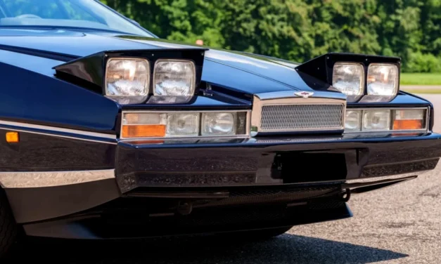 Aston Martin Lagonda Shooting Brake: Köşeli Tasarımın Nadide Örneği