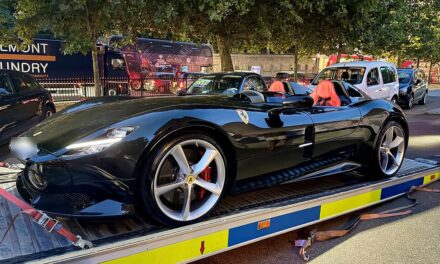 Londra’da Büyük Operasyon: Ferrari Monza SP2 Daha Bir Günlükken Trafikten Men Edildi