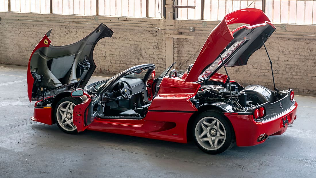 Koleksiyonluk Ferrari F50 Modelleri Monterey’de Rekor Kırdı