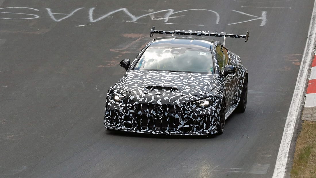 Mercedes-AMG Mythos Coupé: V8 Gücü ve Milyonluk Fiyat Etiketiyle Geliyor