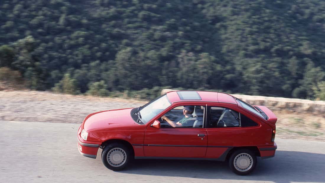 Aerodinamik Devrimi: 115 Beygirlik Opel Kadett GSi’nin Hız Sırrı