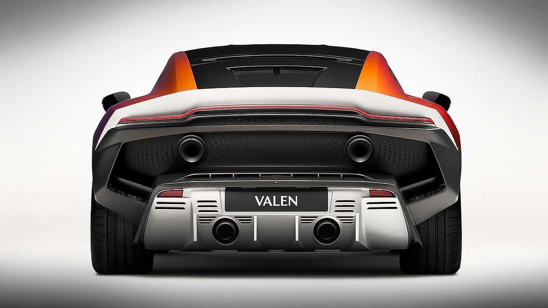 Aston Martin Valen: V12 Gücünün Zirvesi ve Egzoz Şovu