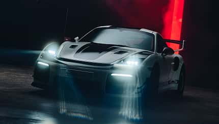 Porsche 911 GT2 RS Flachbau: Efsanevi 'Slantnose' Modern Çağa Uyarlanıyor