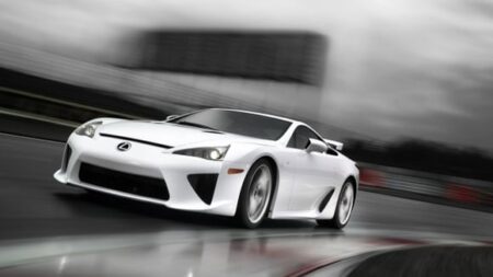 Lexus LFA'nın Efsanevi V10 Motoru 1.800 Parçalık Setle Geri Dönüyor