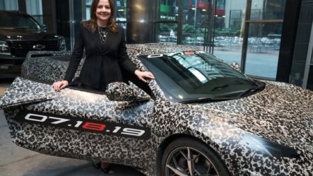 Otomotiv Dünyasında Bir Uçurum: Elon Musk'ın Geliri Rakiplerini Katlıyor
