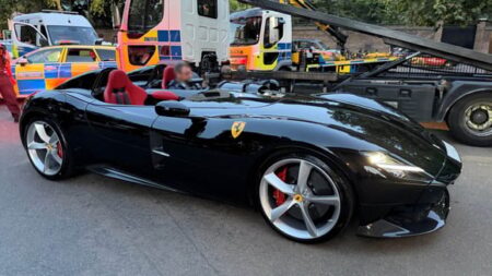 Londra'da Lüks Araç Operasyonu: 4,3 Milyon Euro'luk Ferrari'ye El Konuldu