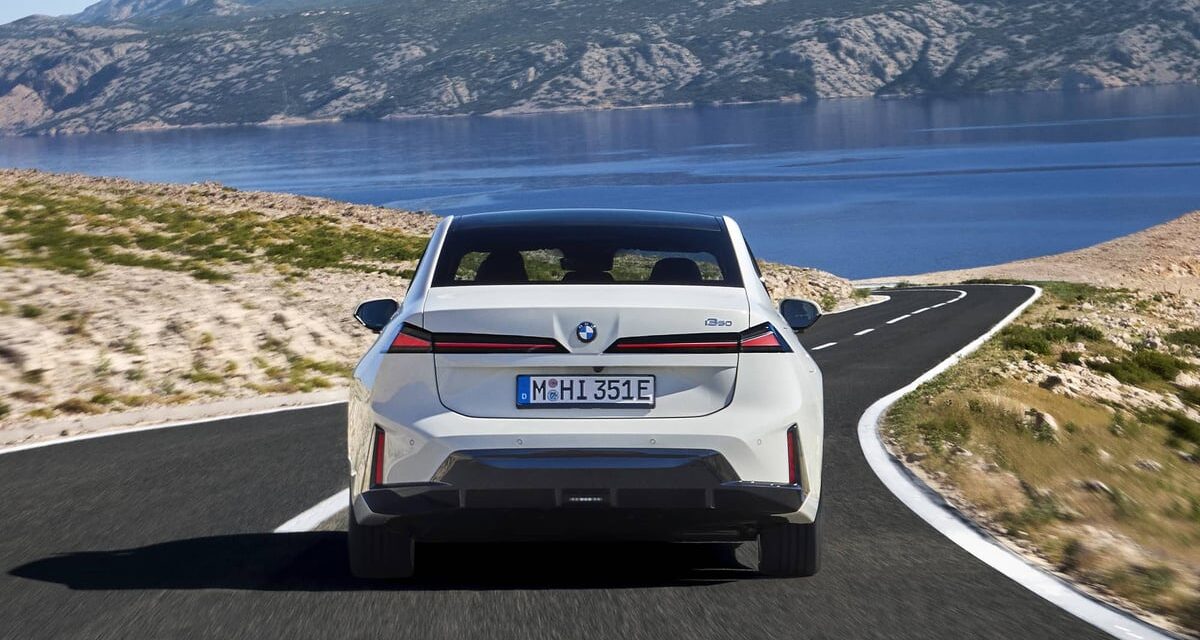 Otomobil dünyasında yeni dönem: Elektrikli araçlar petrol bağımlılığını bitirebilir mi?