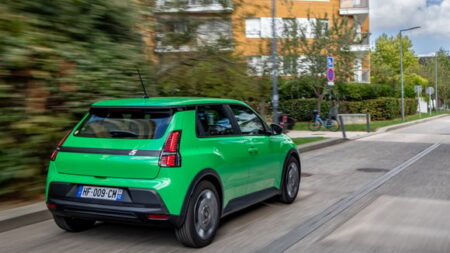 Renault 5 Five almayı mı düşünüyorsunuz? Biraz beklemenizde fayda var