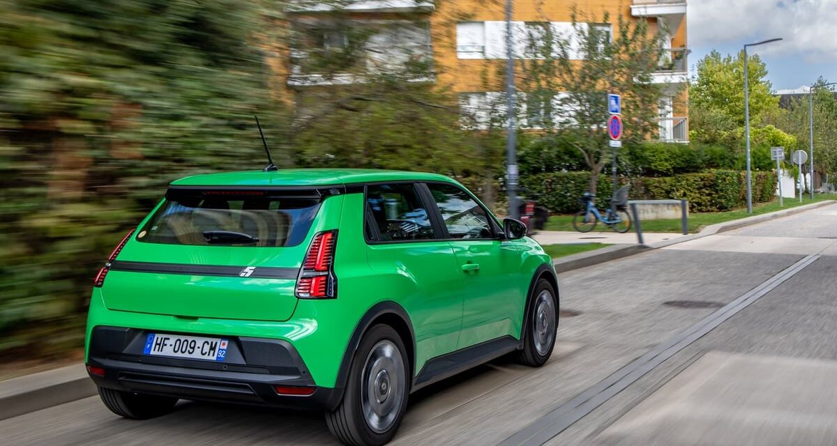 Renault 5 Five almayı mı düşünüyorsunuz? Biraz beklemenizde fayda var