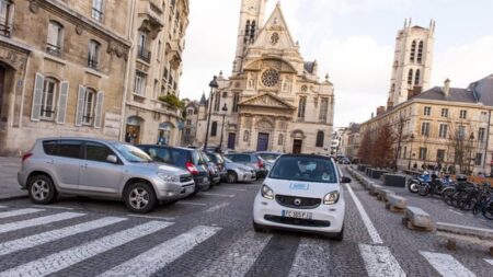 Paris'te Paylaşımlı Otomobil Dönemi Yeniden Başlıyor: 2027 Hedefi