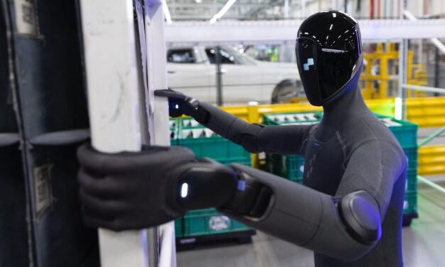 Otomobil Fabrikalarında İnsansı Robot Dönemi: İnsanlar Hâlâ Daha Hızlı