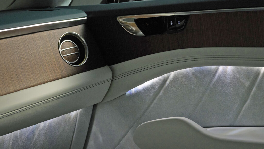 Bentley Torcal: Otomotiv dünyasında bir ilk ile geliyor
