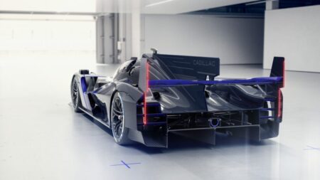 Cadillac V-One Konsepti Üretime Girebilir: 830 Beygirlik Canavar Yolda