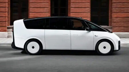 Çinli Elektrikli Minivan Li Auto Mega Yenileniyor