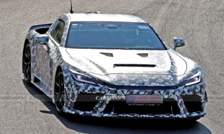 Toyota GR GT Henüz Satışa Çıkmadan Pistlerin Tozunu Attırmaya Başladı