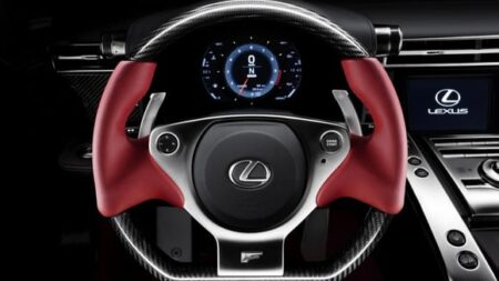 Lexus LFA'nın Efsanevi V10 Motoru 1.800 Parçalık Setle Geri Dönüyor