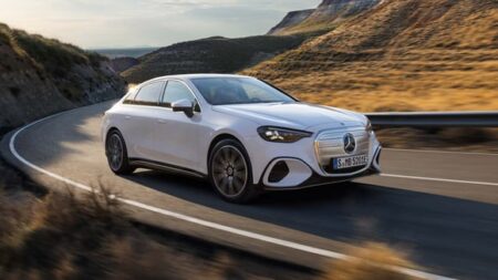 Mercedes, Taksi Pazarındaki Hakimiyetini Geri Kazanmak İçin Harekete Geçti