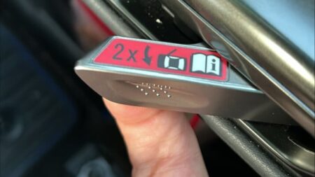 Toyota ve Lexus modellerinde 12V batarya krizi: Kapılar kilitli kalabilir