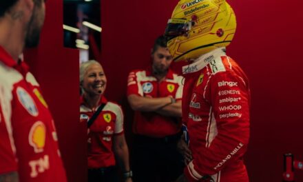 Lewis Hamilton’dan Ferrari’ye Sert Tepki: Beni Denek Olarak mı Görüyorsunuz?