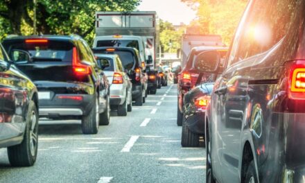 Fransa yollarında tatil trafiği alarmı: 8 Ağustos için kritik uyarı