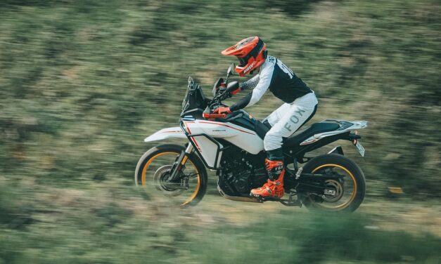 QJ Motor SRT 450 RX İncelemesi: Donanım Kralı mı, Yoksa Eksikleri mi Var?