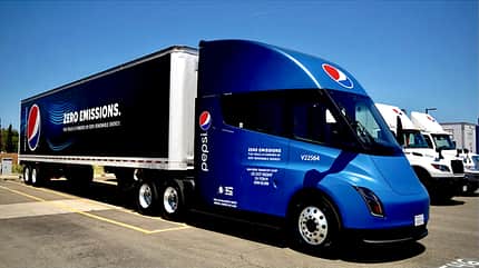 Tesla Semi Avrupa İçin Geri Sayımı Başlatıyor: IAA Hannover'de Detaylar Açıklanacak