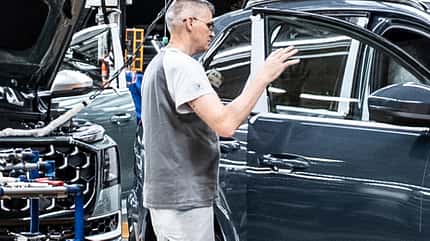 Audi Q9'de Sürpriz Karar: Elektronik Kapı Kolları İptal Edildi