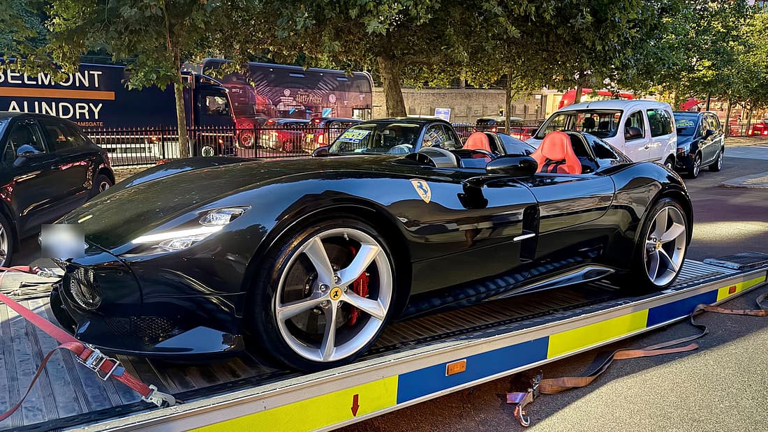 Londra’da Büyük Operasyon: Ferrari Monza SP2 Daha Bir Günlükken Trafikten Men Edildi