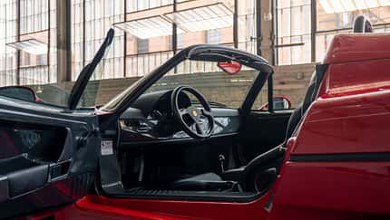 Koleksiyonluk Ferrari F50 Modelleri Monterey'de Rekor Kırdı