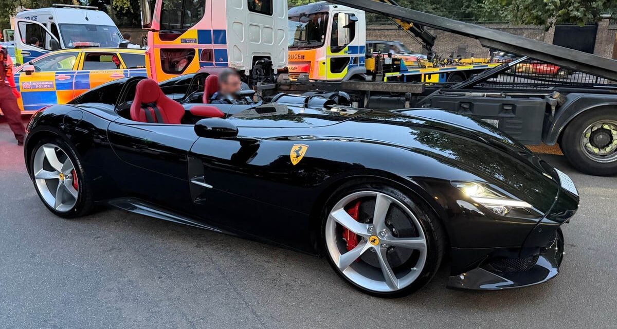 Londra’da Lüks Araç Operasyonu: 4,3 Milyon Euro’luk Ferrari’ye El Konuldu