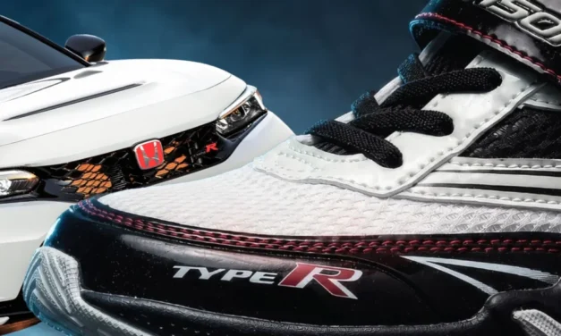 Minik Otomobil Tutkunları İçin: Honda Civic Type R Temalı Çocuk Ayakkabıları