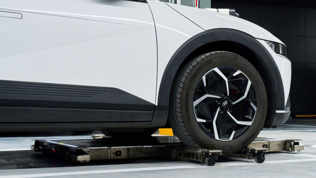 Hyundai’den Otopark Sorununa Robotik Çözüm: Kapasiteyi Yüzde 50 Artırıyor