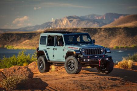 Jaguar Land Rover ve Stellantis'ten ABD'ye Özel Defender İş Birliği