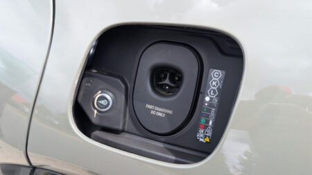 Elektrikli Porsche Cayenne Turbo: SUV Görünümünde Bir Süper Otomobil