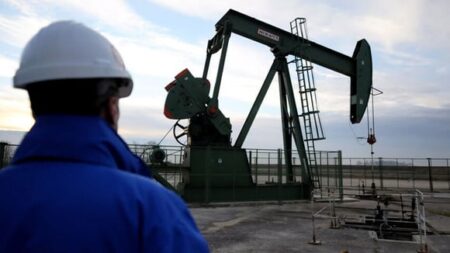 Rusya'da Akaryakıt Krizi: Petrol Zengini Ülkede Benzin Bulmak Zorlaştı