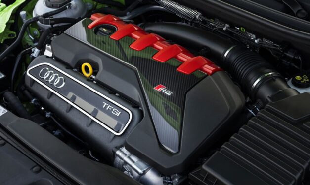 Audi, Efsanevi 5 Silindirli Motorunu Kurtarmanın Yollarını Arıyor