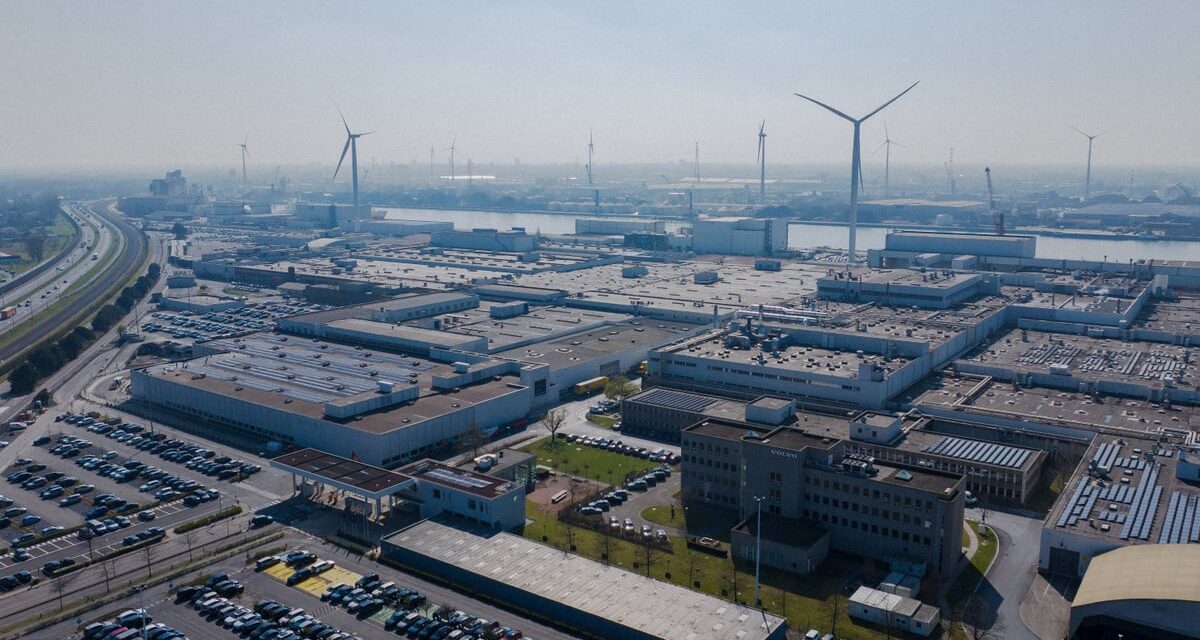 Geely Avrupa Üretim Stratejisini Değiştiriyor: Kendi Fabrikası Yerine Mevcut Tesisleri Kullanacak